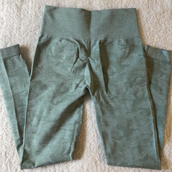 Gymshark adapt camo seamless sage green legging - Picture 7 of 8